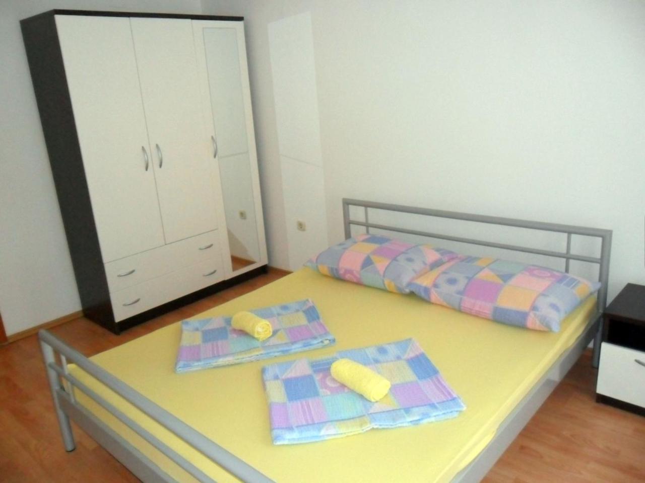 Apartments Mislav Novalja Kültér fotó