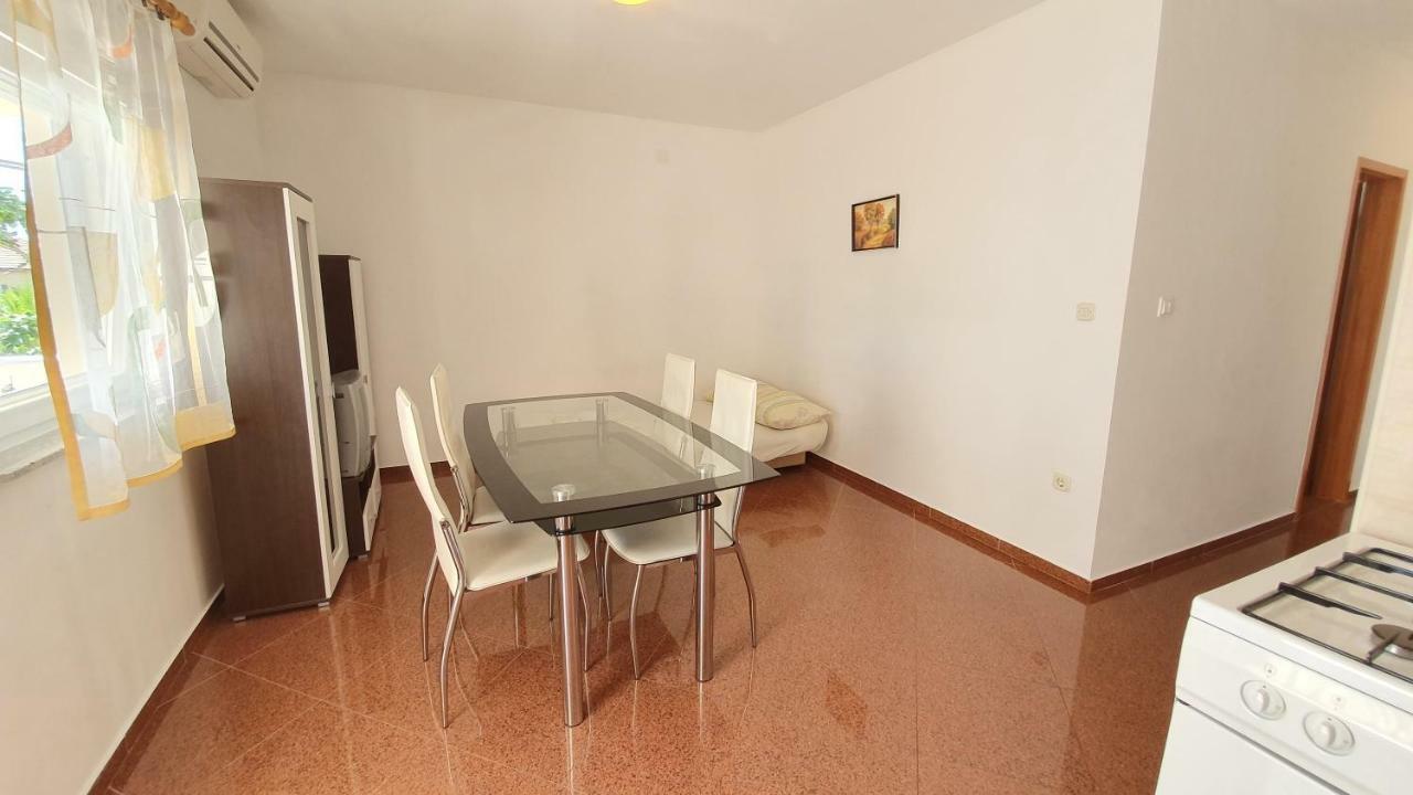 Apartments Mislav Novalja Kültér fotó