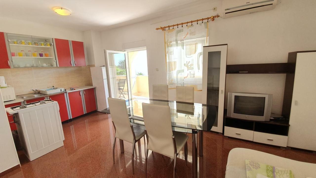 Apartments Mislav Novalja Kültér fotó